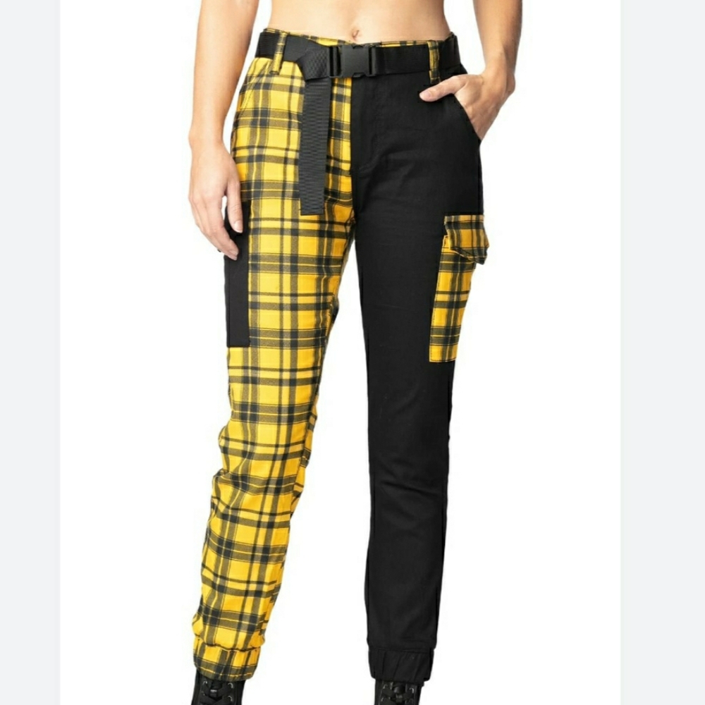Almost Famous Plaid and Black Jogger Pants Size Medium